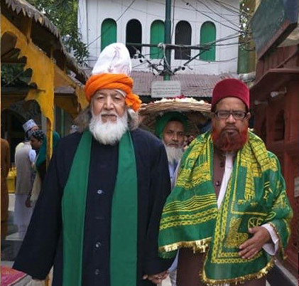 Allama Sufi Syed Jafar Sadek Shah with Pir Syed Afzal Nizami Sahib at Nizamuddin Dargah in Delhi, India