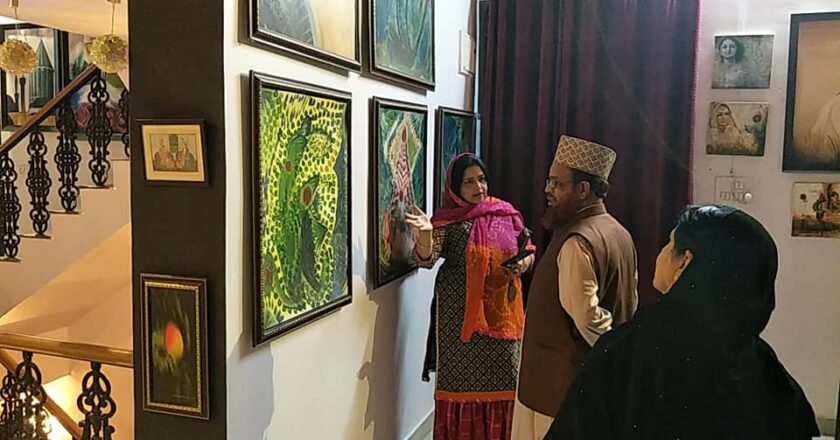 Visiting Al-Ikhlas Gallery as Honorable Guest